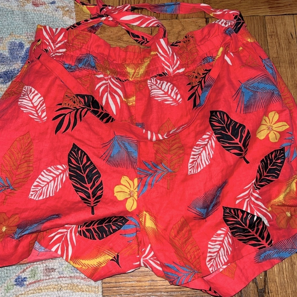 NWT limited liz banks multicolored shorts with belt size: 3x